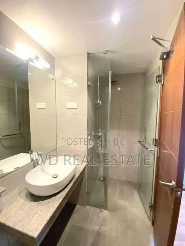 Kotte 2BR A/C Brand New Super Luxury Apartment For Rent