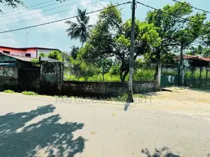 Land for Sale in Thalawathugoda