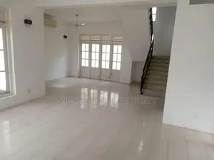House for sale in Battaramulla ( Pelawatta )