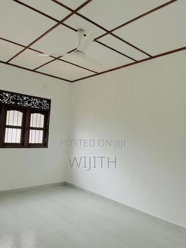 තනිමහල් නිවසක් විකිනිමට මාලබෙි හොරයිෂන් ජාත්‍යන්තර පාසල ආසන්නව