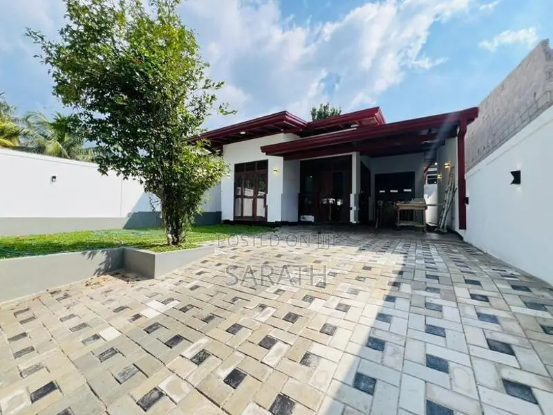 Brand New House For Sale Athurugiriya