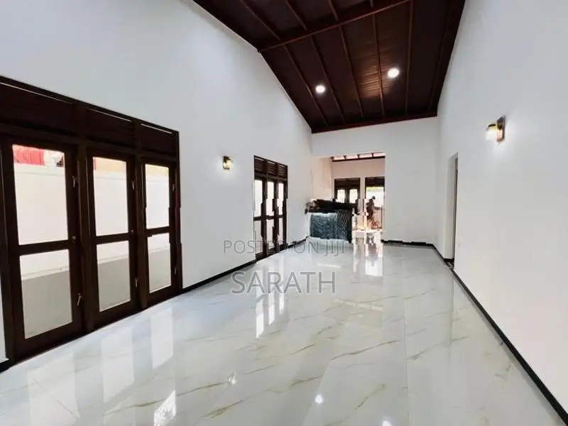 Brand New House For Sale Athurugiriya