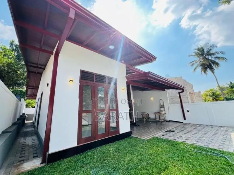 Brand New House For Sale Athurugiriya