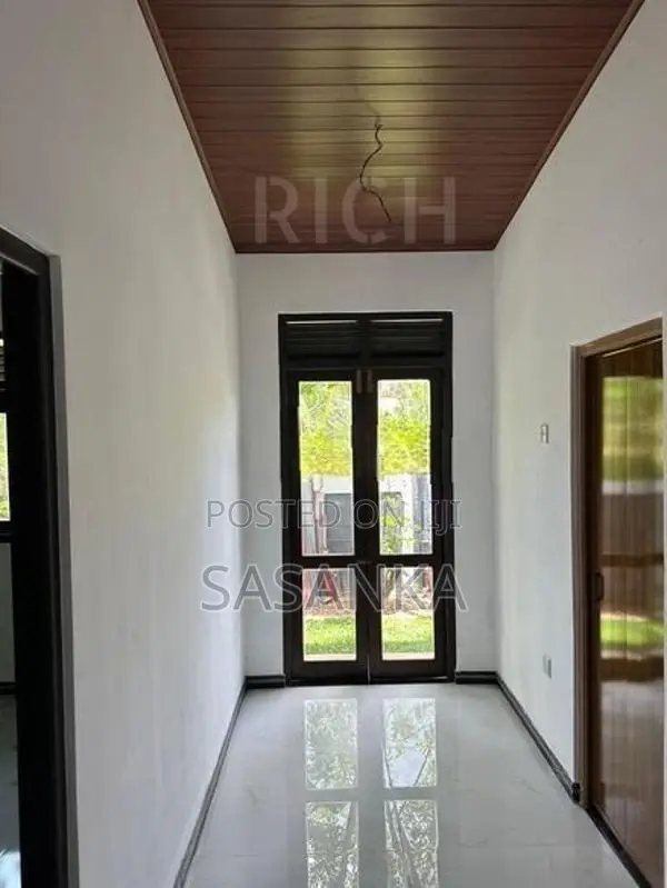 ගොඩගම නාඩුහේන නව නිවස විකිණීමට ඇත