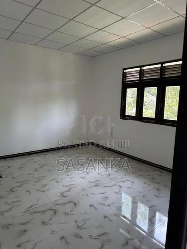 ගොඩගම නාඩුහේන නව නිවස විකිණීමට ඇත