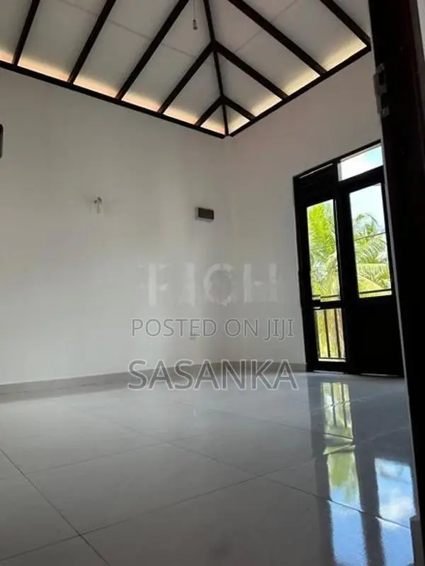 ගොඩගම නාඩුහේන නව නිවස විකිණීමට ඇත
