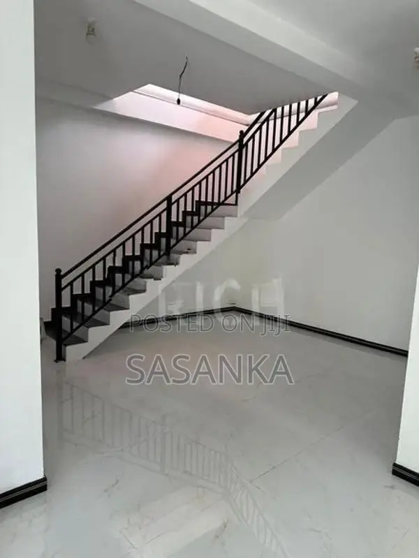 ගොඩගම නාඩුහේන නව නිවස විකිණීමට ඇත