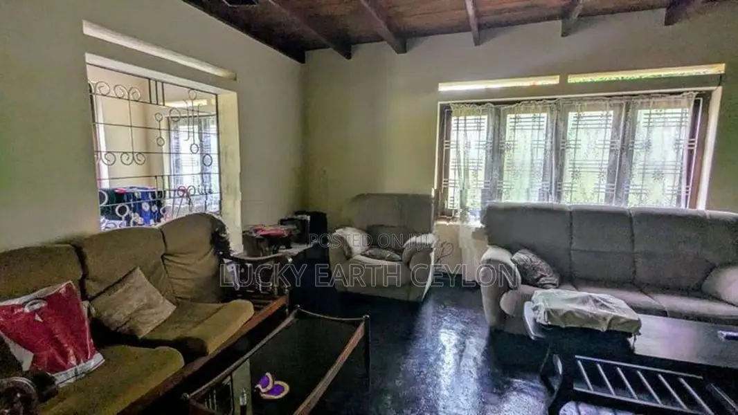 Sale,Karapitiya,Galle, Old Hous & 40 Perch Land For Sale (NZMS3067)