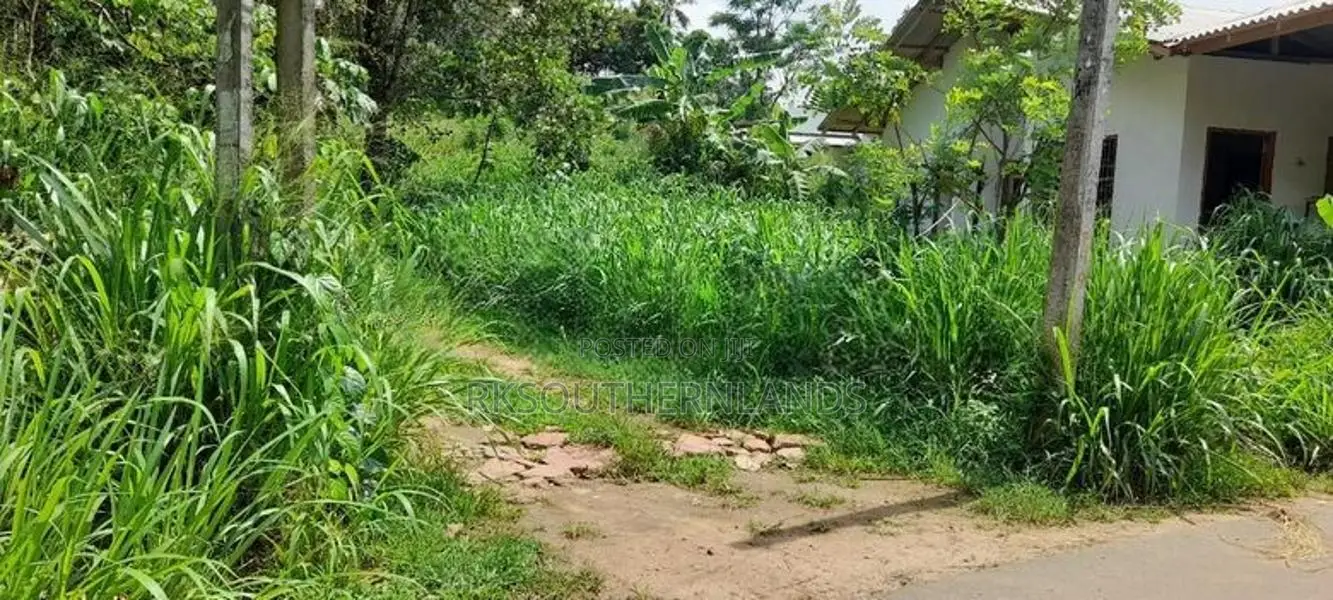 Land for sale in Thalpawila matara