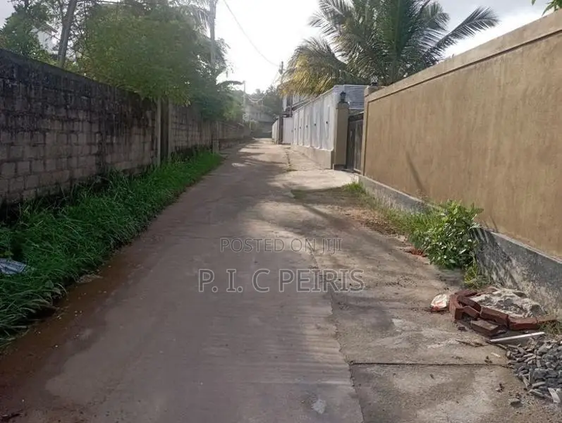 3 Bedroom house for sale in Katuwapitiya, Negombo.Gampaha.