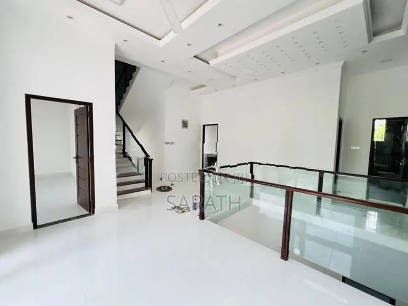 Luxury Brand New House Sale Malabe