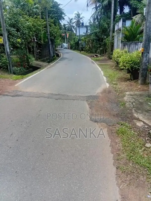 Kesbewa Bandaragama 63 Perches Land For Sale