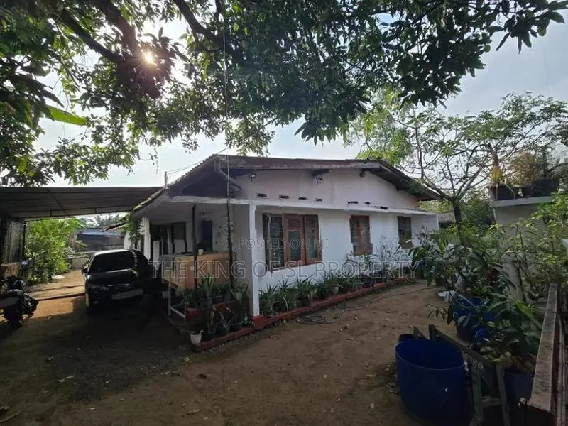 House for sale in Dehiwala ( Attidiya )