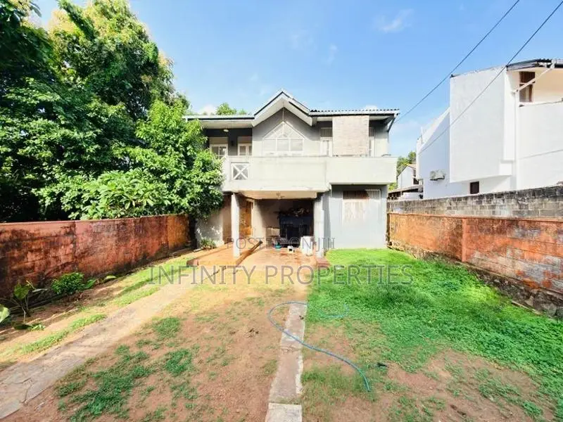 (AF918) 02 Story House With 10.9 P Sale At epitamulla road Pitakotte