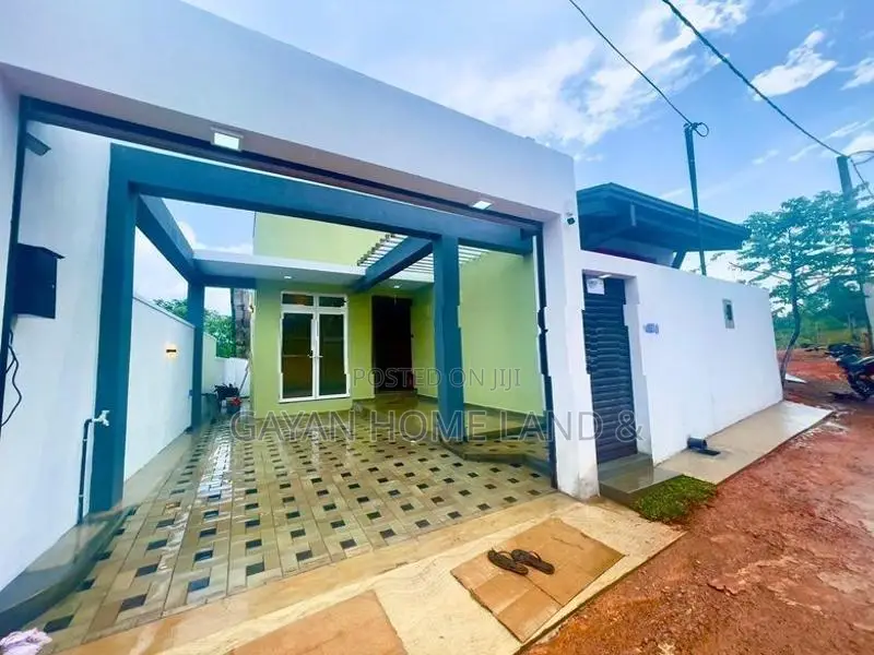 කහතුඩුවෙන් අලුත්ම තනිමහල් නිවසක් විකිණීම