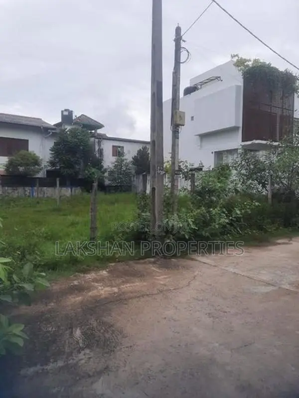 Land For Sale in Boralesgamuwa අබේරත්න මාවත