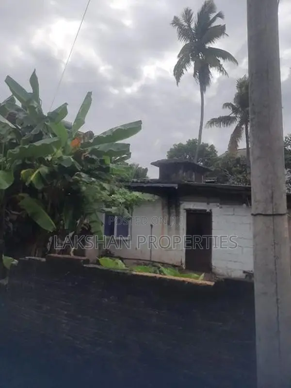 Land For Sale In Boralesgamuwa අබේරත්න මාවත