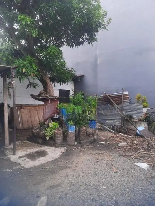 Land For Sale In Boralesgamuwa අබේරත්න මාවත
