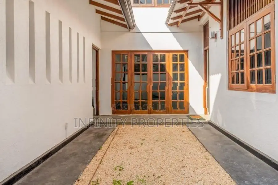 (AFA165) Stunning Newly Renovated sale in Nugegoda