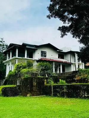(AFA168) Luxury Villa Estate for Sale – Malabe (Kahanthota Area)