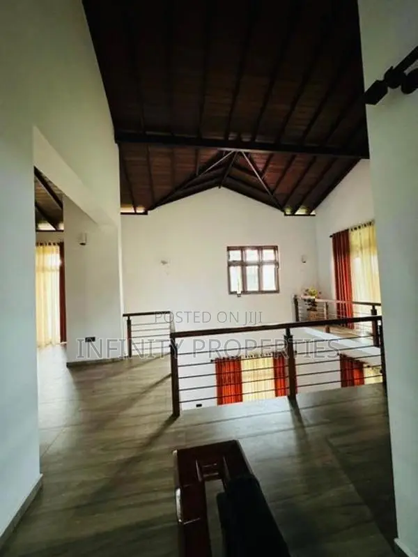 (AFA168) Luxury Villa Estate for Sale – Malabe (Kahanthota Area)