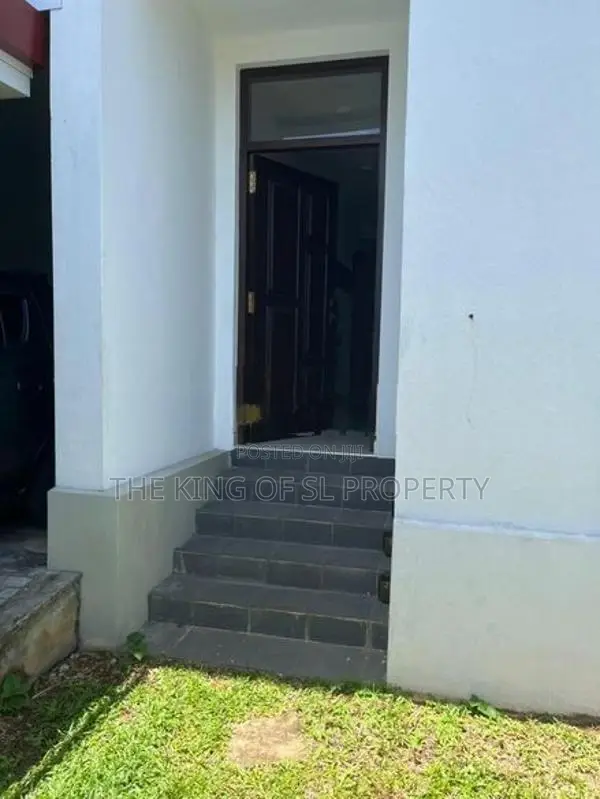 House for sale in Boralesgamuva