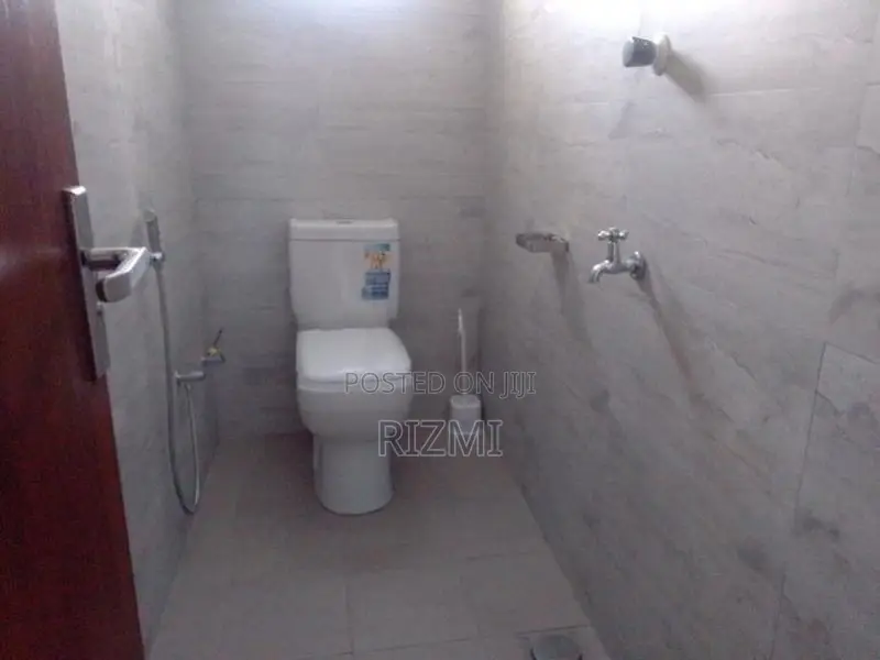 ground floor 2BR house for rent in dehiwala quarry road