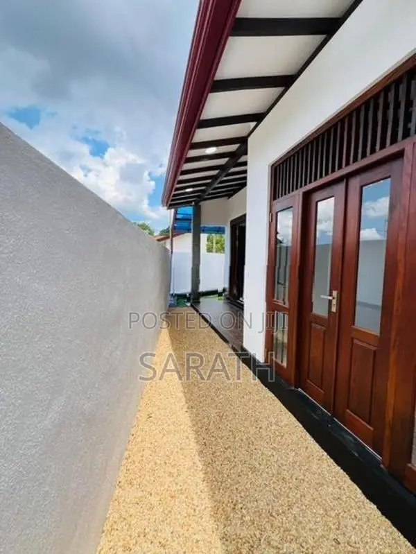 New Designed Brand House In Thalahena