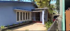 ​Value for Land Only! 21 Perches with House Sale Moratuwa lunaw