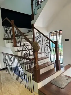 Super Three Storey House for Sale Baththaramulla Ds11644