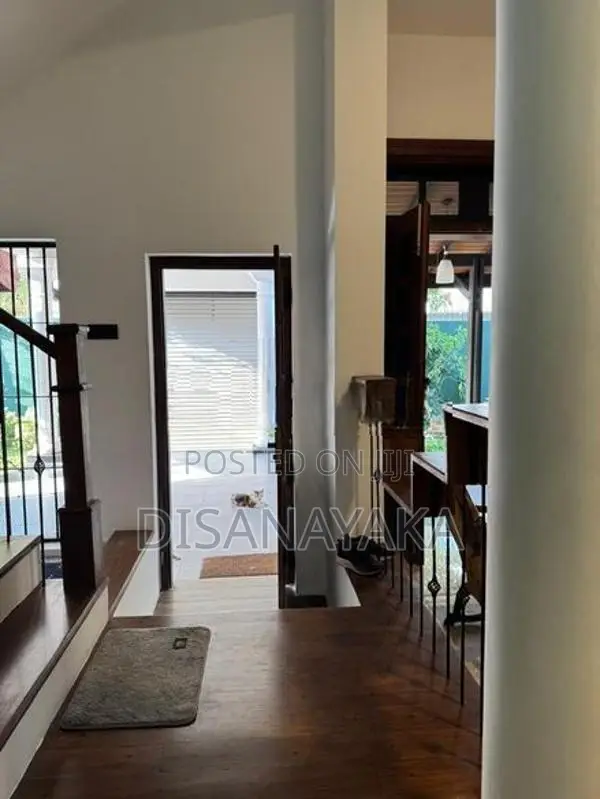 Super Three Storey House for Sale Baththaramulla Ds11644