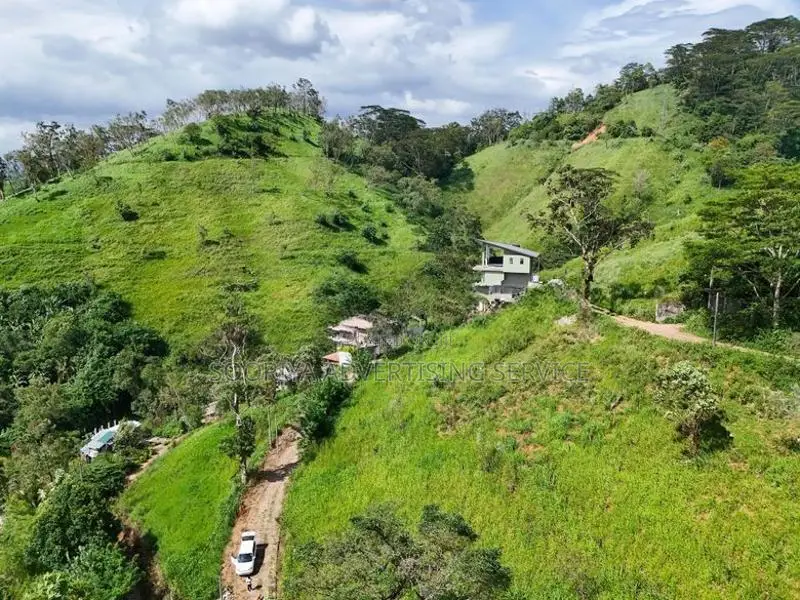 Commercial or Residential Land for Sale in Kandy