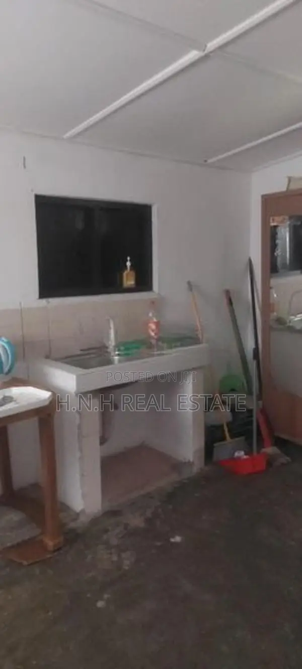 Single storey house for rent in battaramulla