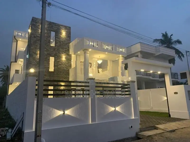 Luxury Brand New Box Modern House For Sale in Negombo