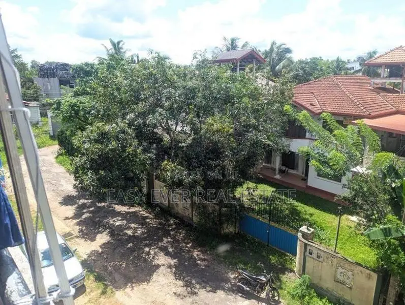 නයිවල Apartment එකක් විකිණීමට / UP 13779