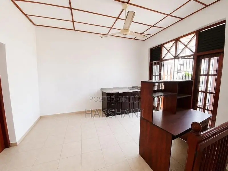 Two Storied Spacious House with Annex Close to Thalawathugoda Junction