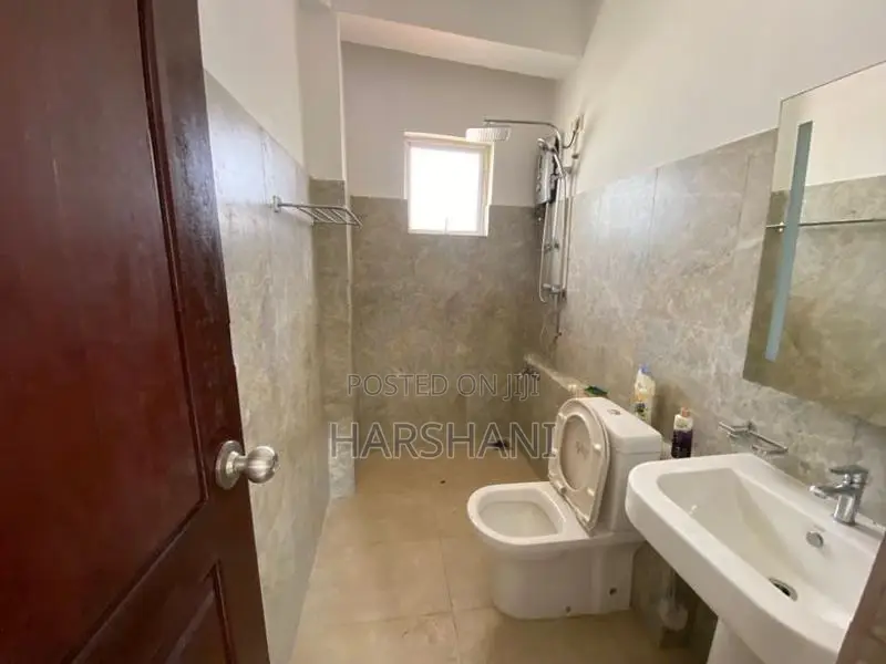 Two Storied Spacious House with Annex Close to Thalawathugoda Junction