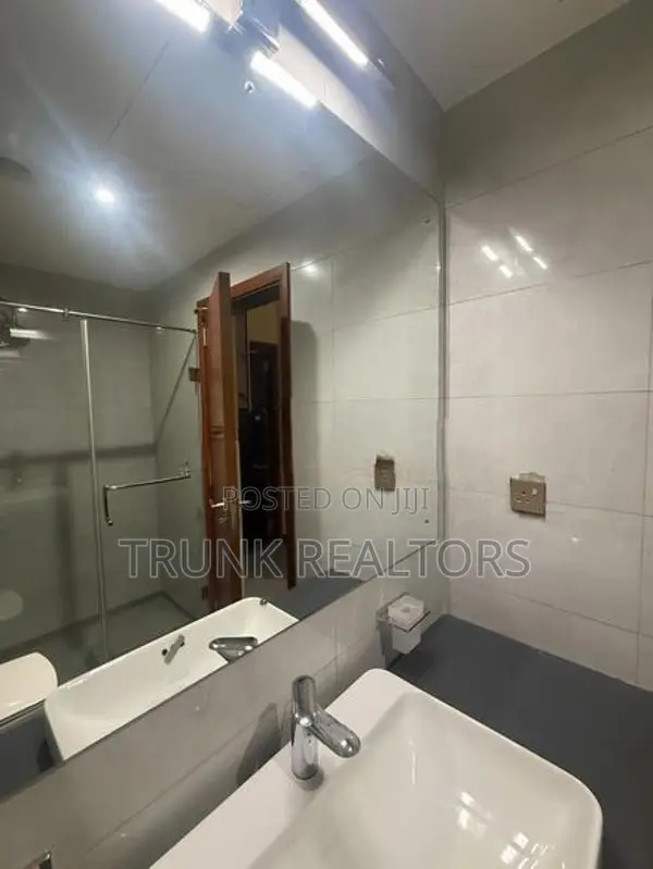 ￭ The Grand 03BR Apartment For Sale in Colombo 07 (NK107654)