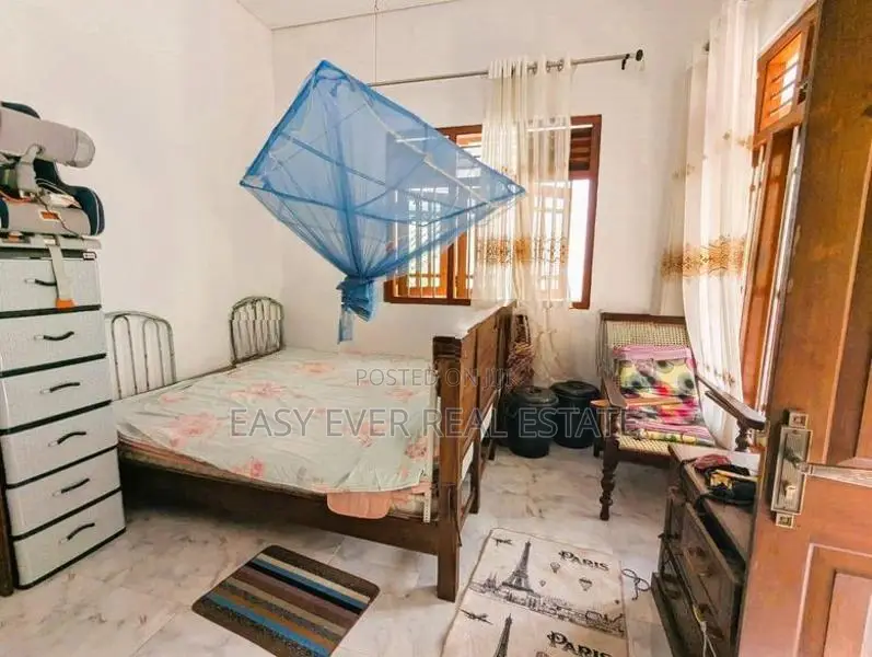 House for sale in Hanwella