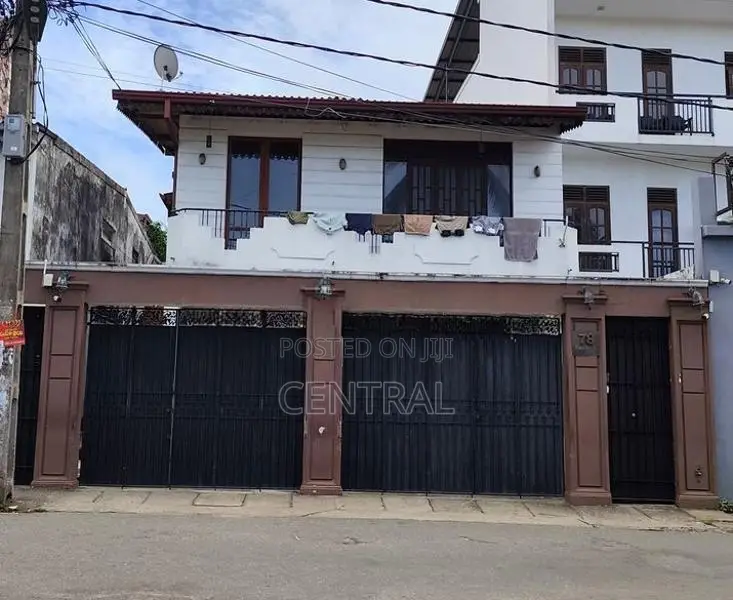 House for Sale in Dehiwala (C7-10044)