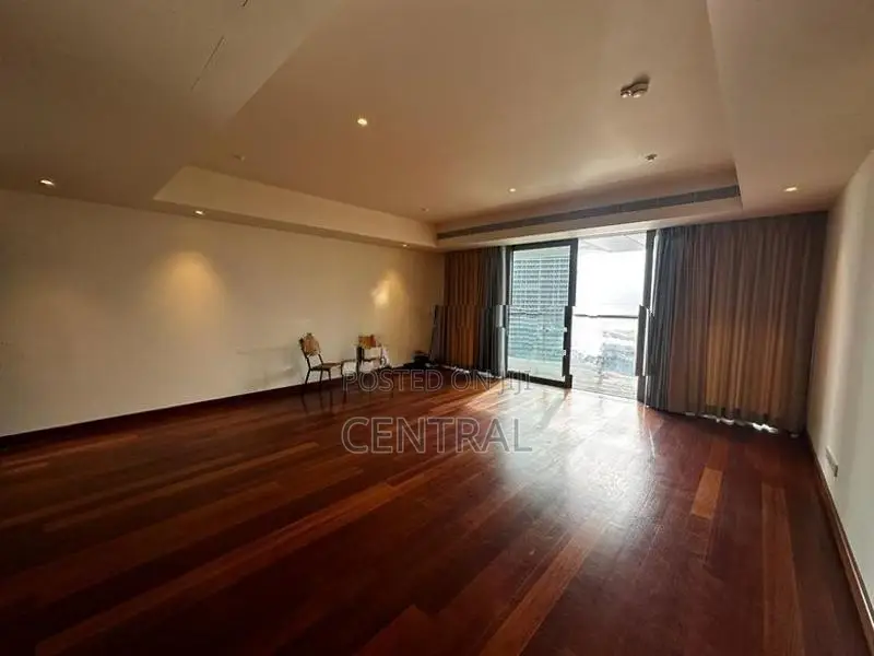 Apartment for Sale in Cinnamon Life, Colombo 02 (C7-10046)