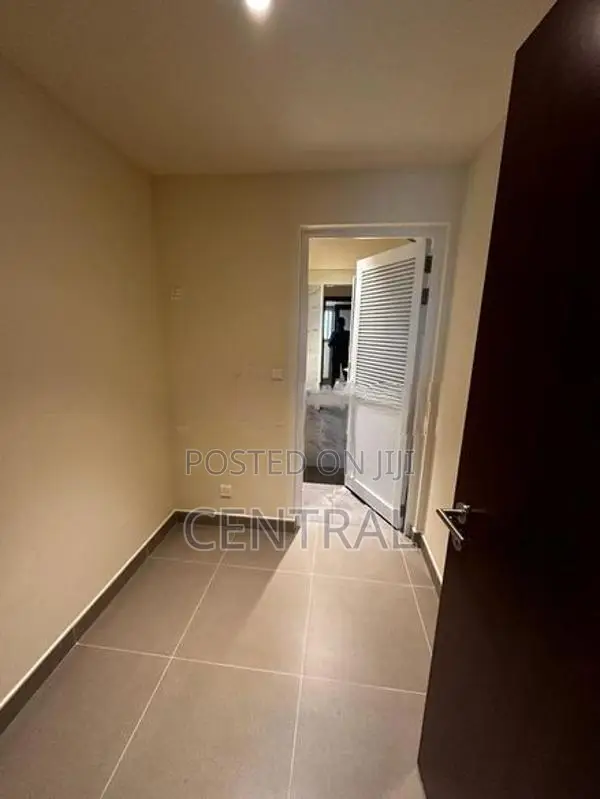 Apartment for Sale in Cinnamon Life, Colombo 02 (C7-10046)