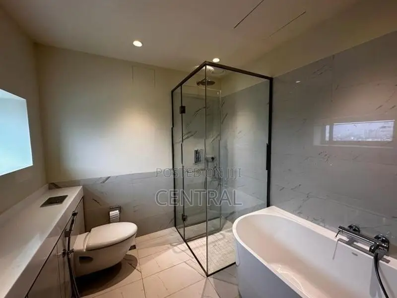 Apartment for Sale in Cinnamon Life, Colombo 02 (C7-10046)