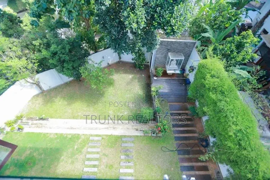 ￭ 05BR Modern Luxury Nugegoda House For Sale (NK10646)