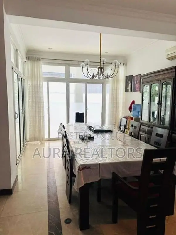 5 bedroom House for Sale in Colombo 7 (p-4)