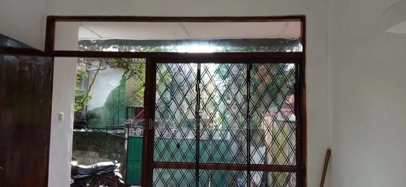 House for sale in Dehiwala
