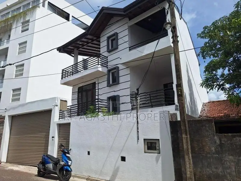 modern luxury house for sale in nugegoda