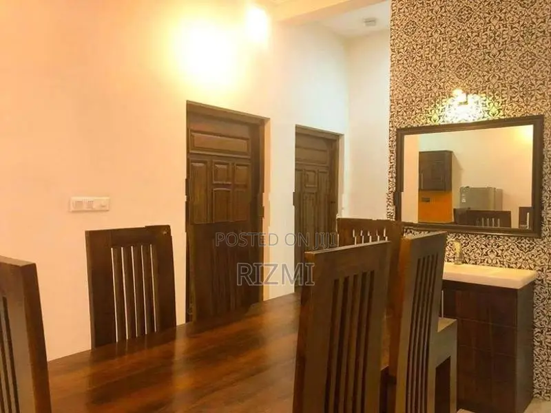 fully furnished 3BR first floor apartment rent in mount lavinia