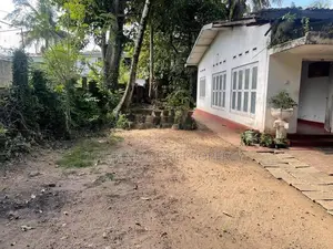 Land for sale in Rathmalana