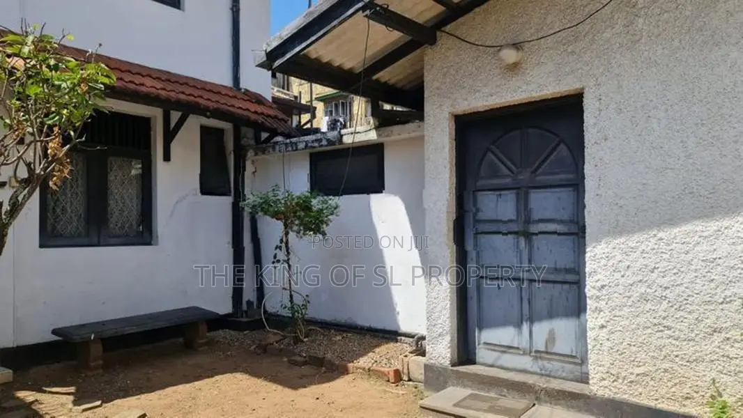 Land for sale in Colombo 05
